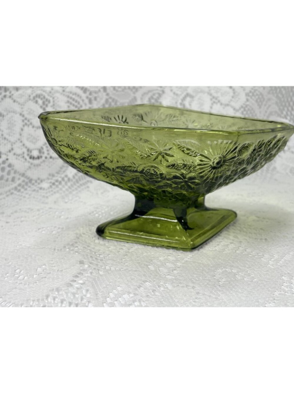 Vintage Green Indiana Glass Daisy Floral Candy Dish, Diamond Shaped Dish - Picture 3 of 14